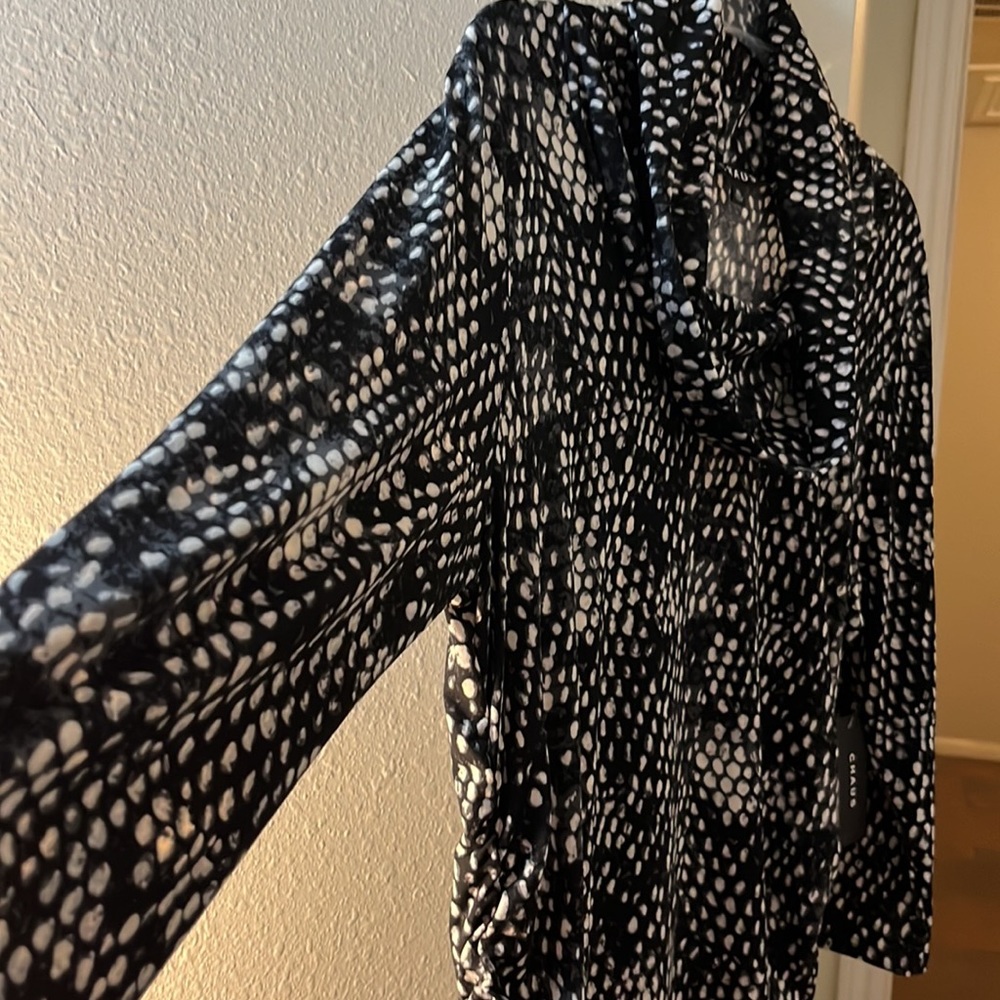 #177CHAUS blouse turtleneck,with elastic on both sides,on the bottom h, ,size XL